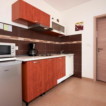 Apartmani B&B Ližnjan Buitenkant foto