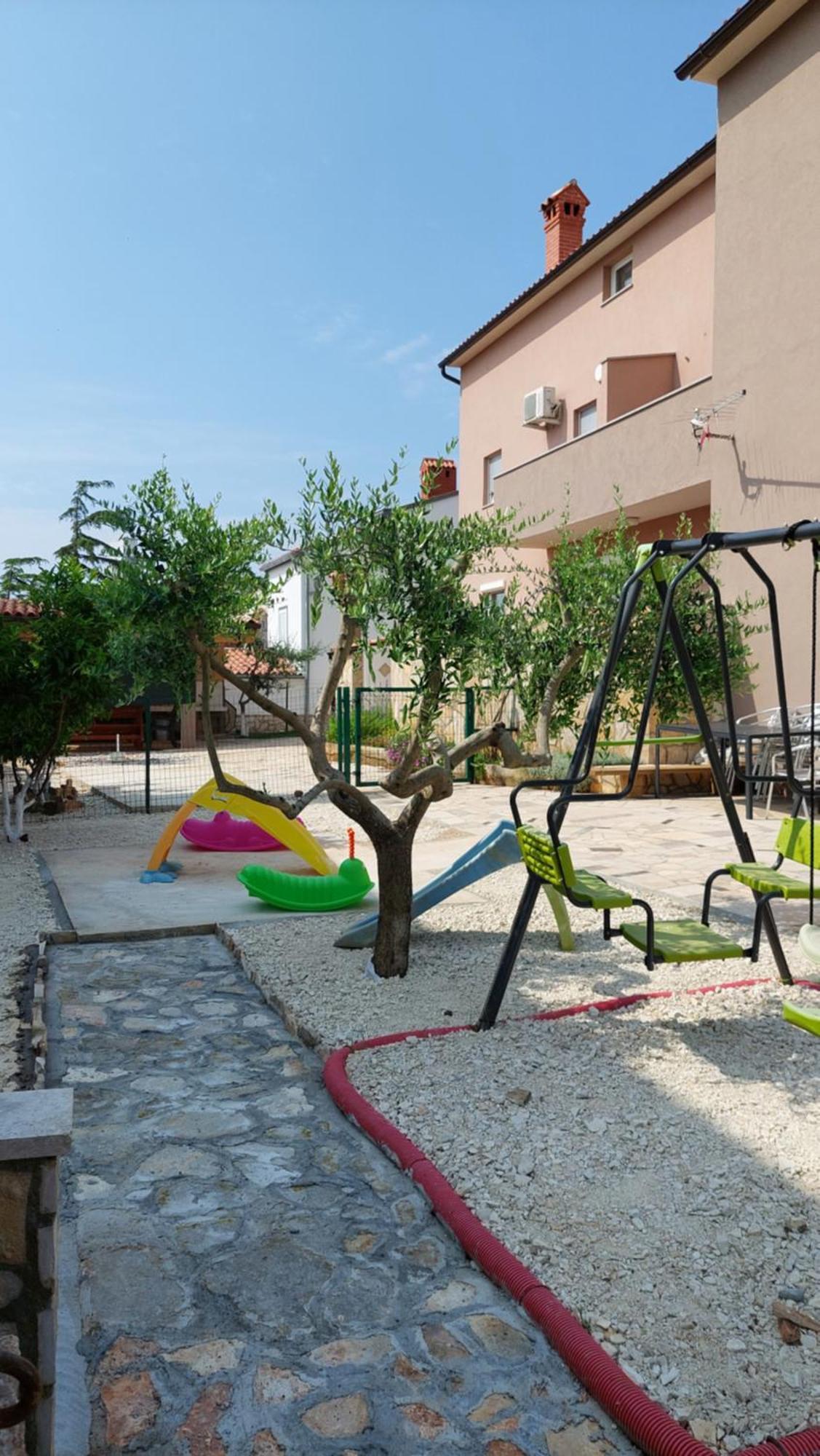 Apartmani B&B Ližnjan Buitenkant foto