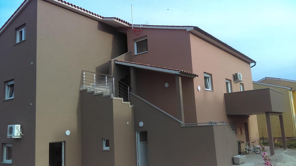 Apartmani B&B Ližnjan Buitenkant foto