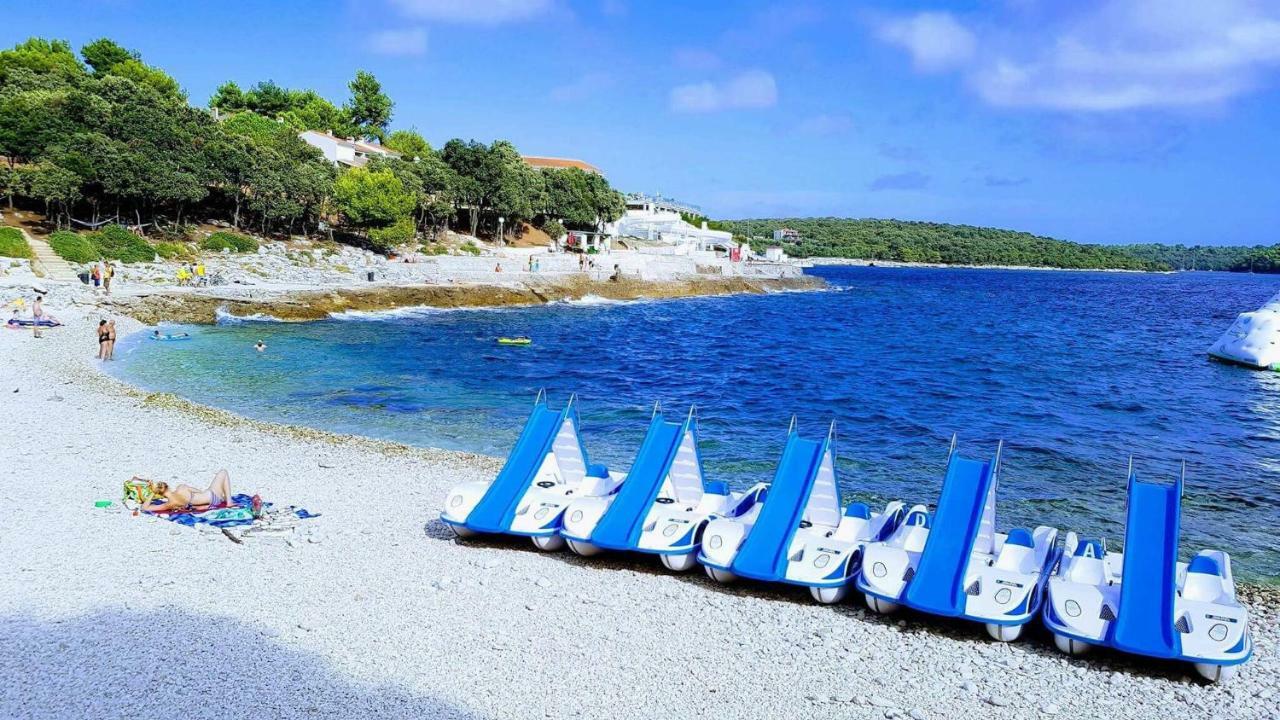 Apartmani B&B Ližnjan Buitenkant foto