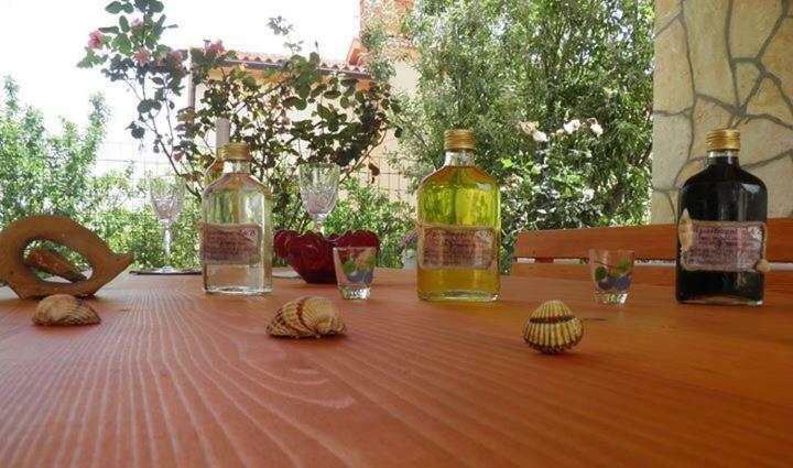 Apartmani B&B Ližnjan Buitenkant foto