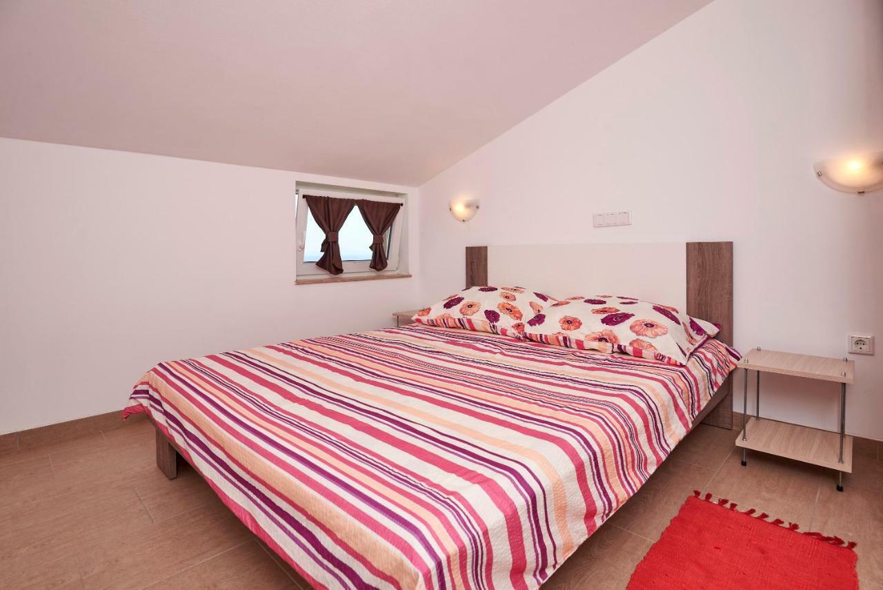 Apartmani B&B Ližnjan Buitenkant foto